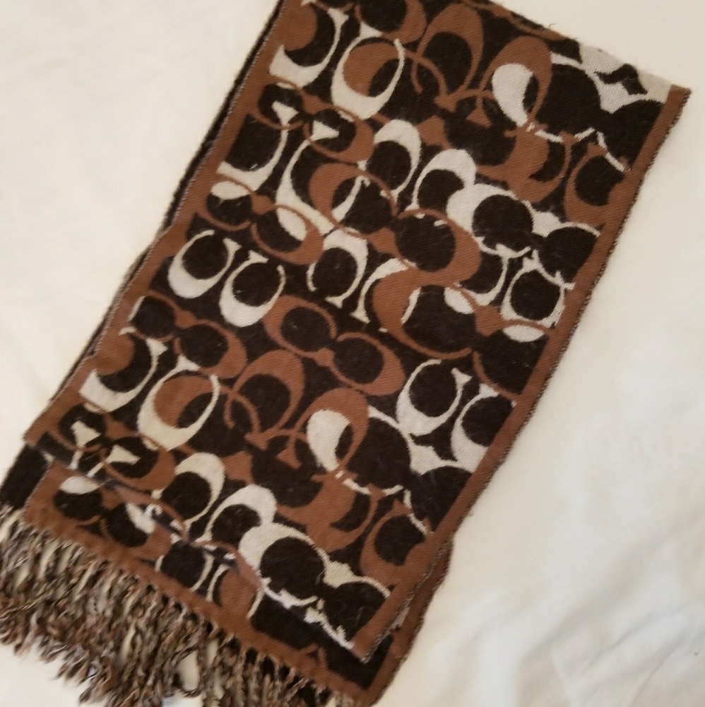 Coach  wool scarf